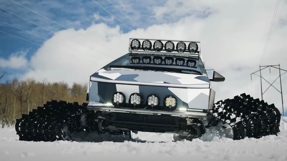 آزمایش تسلا سایبرتراک در مسیر برفی