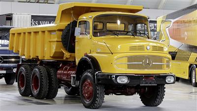 نسخه فیس لیفت کامیون بنز 1924 در اواخر دهه ۱۹۶۰ میلادی