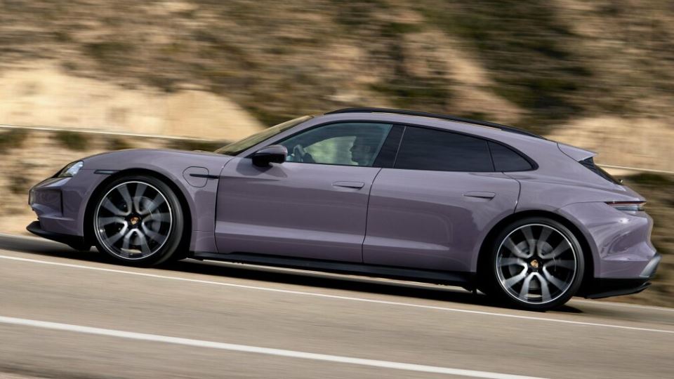 پورشه تایکان 2025