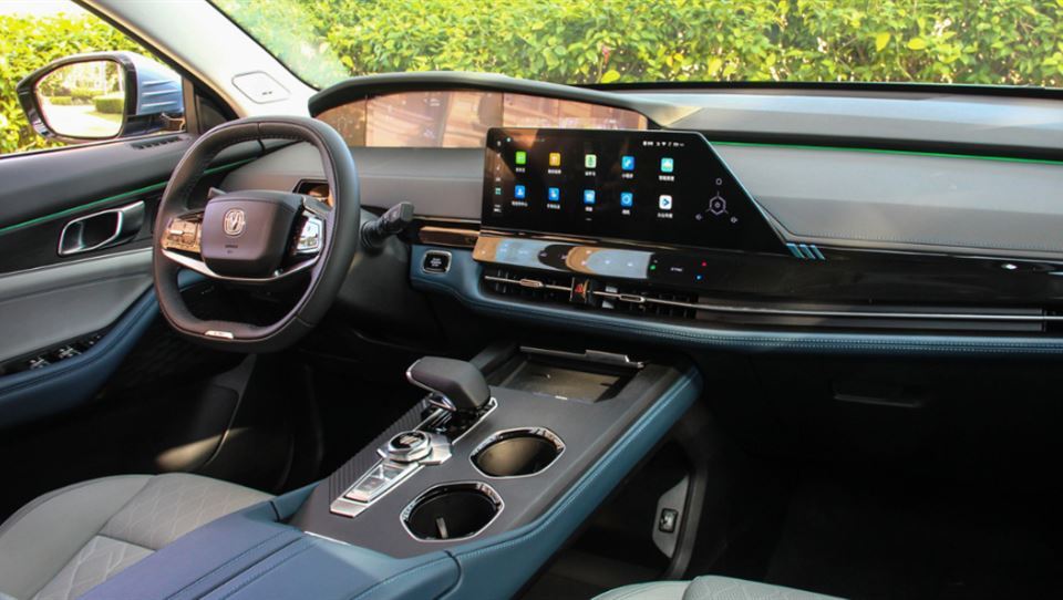 2023 چانگان یونی کی iDD