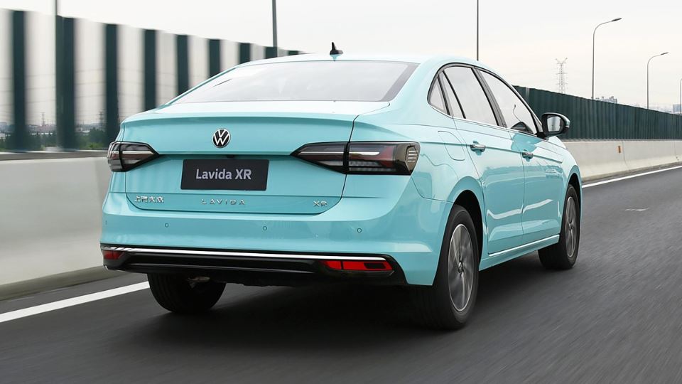 فولکس واگن لاویدا XR