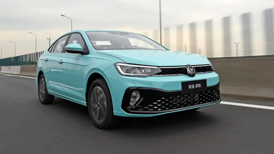 فولکس واگن لاويدا XR