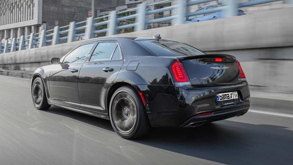 تجربه رانندگی با کرایسلر 300S