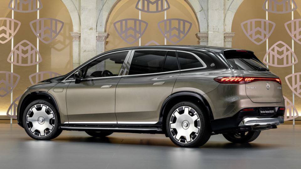 مرسدس می‌باخ EQS SUV