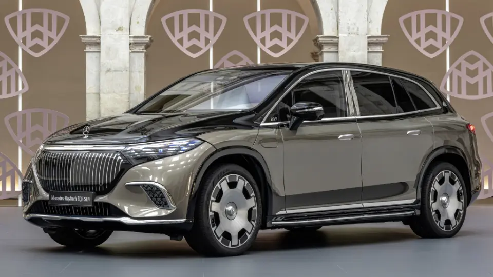 مرسدس ميباخ EQS SUV