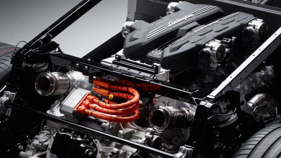 لامبورگینی رووئلتو - Revuelto - جانشین اونتادور