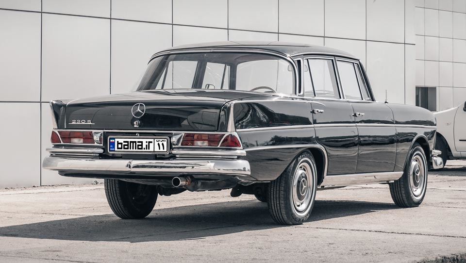 طراحی نمای عقب مرسدس بنز S کلاس نسل دوم W111