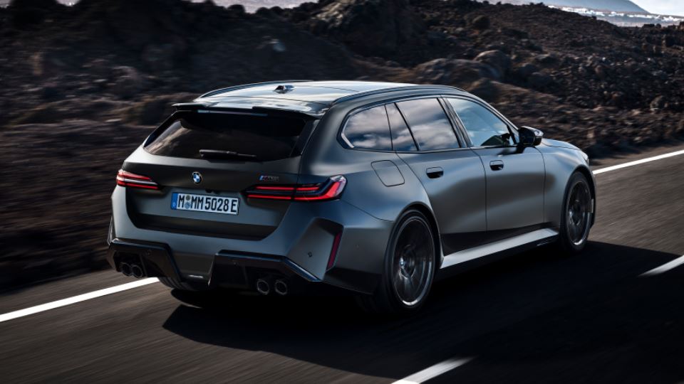 2024 ب‌ام‌و M5 تورینگ