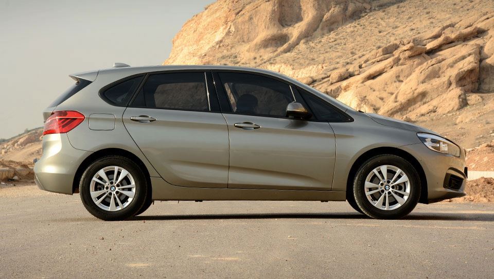 طراحی ب ام و 218i اکتیوتورر