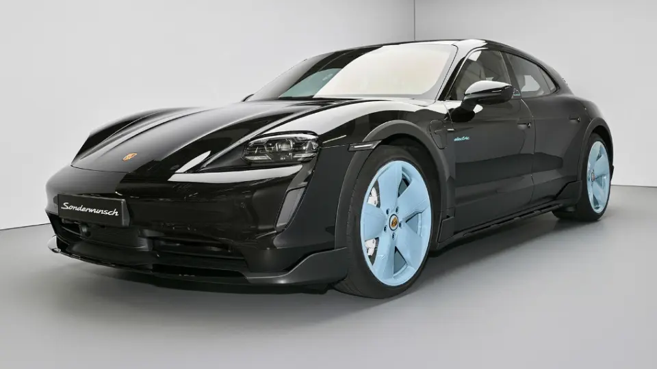 پورشه تايکان 4S کراستوريسمو