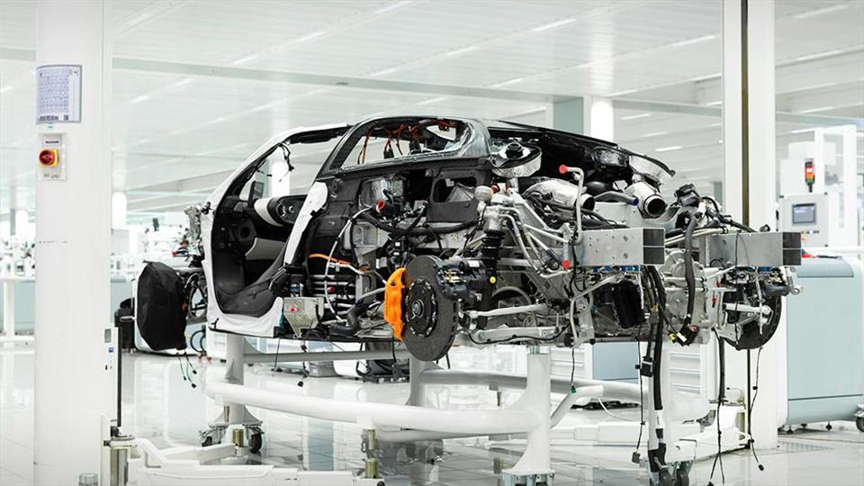 پیشرانه و اجزای فنی مک‌لارن اسپیدتیل