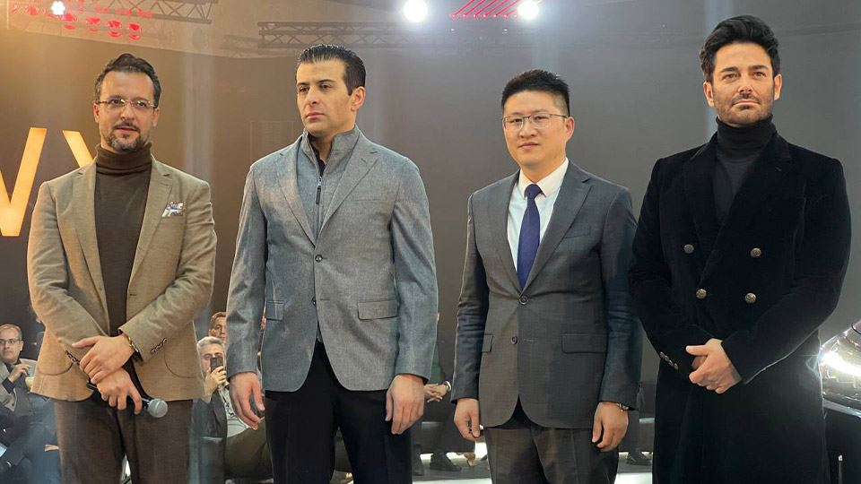 تست و بررسی اکستریم وی ایکس مدیران خودرو (Xtrim VX)