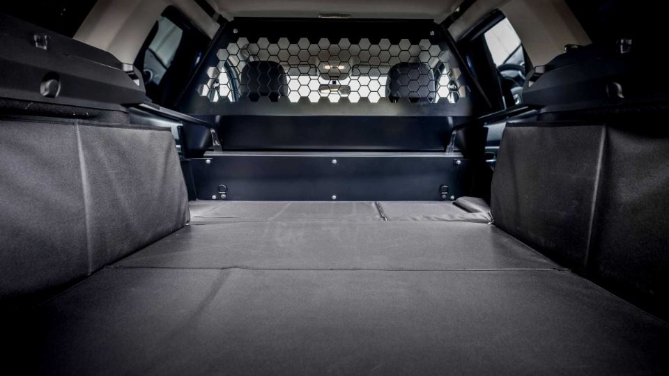 داچیا داستر Commercial 2023