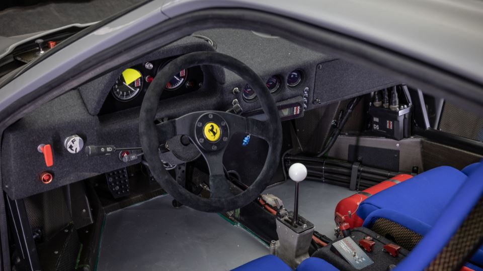 حراج نسخه‌ای خاص از فراری F40