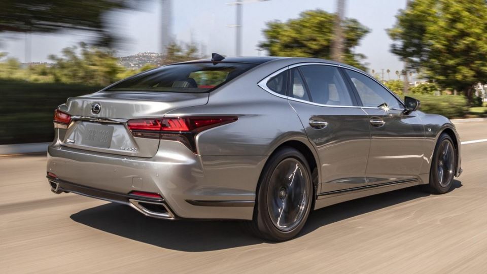 لکسوس LS مدل 2023