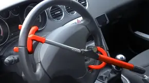 قفل فرمان بهتر است یا پدال