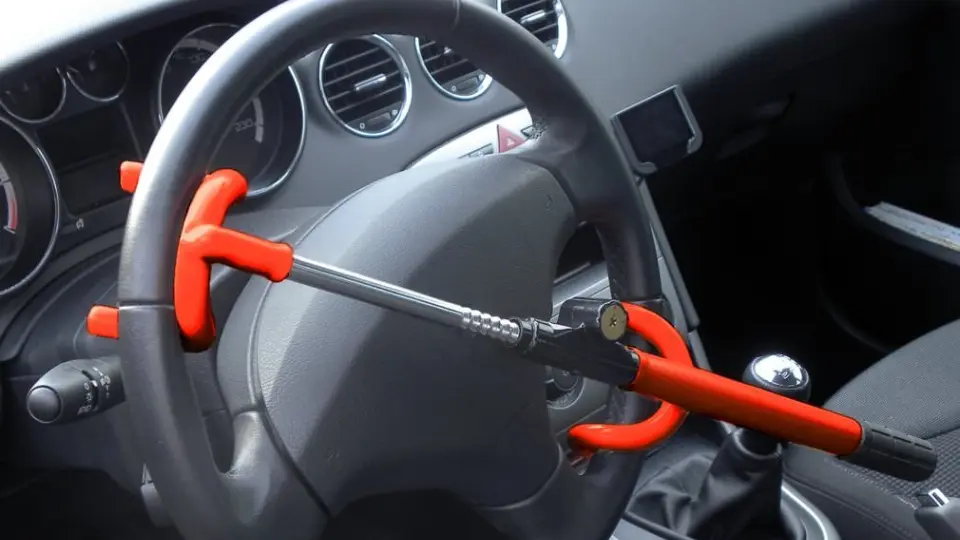 قفل فرمان بهتر است يا پدال