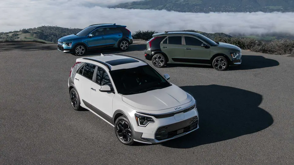 نسخه آمريکايي کيا نيرو 2023