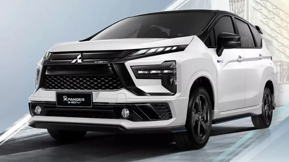 ميتسوبيشي ايکس پندر Play