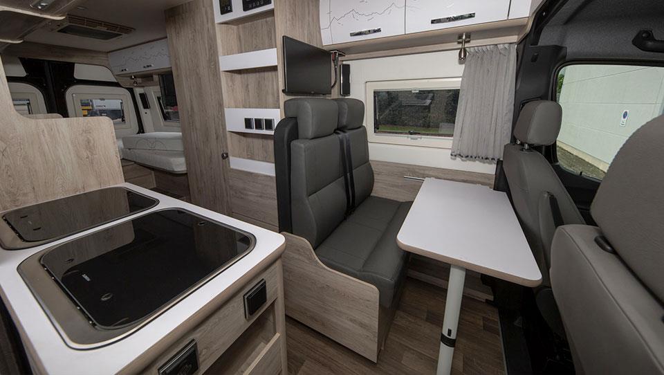 خانه متحرک 90 هزار دلاری برپایه بنز اسپرینتر