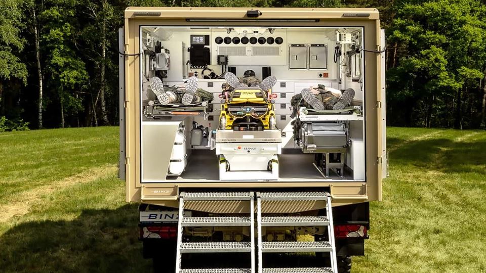 مرسدس یونیماگ نمایشگاه FIRE mobil