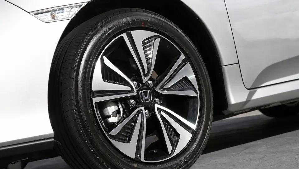 10 - رینگ 17 اینچ آلیاژ مشکی هوندا سیویک