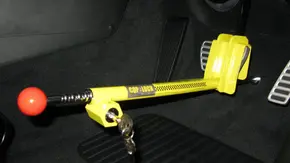 معرفی بهترین قفل پدال خودرو منبع سایت باما