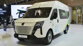 بررسی ون آتین P230 مسافری آتین خودرو دیزل
