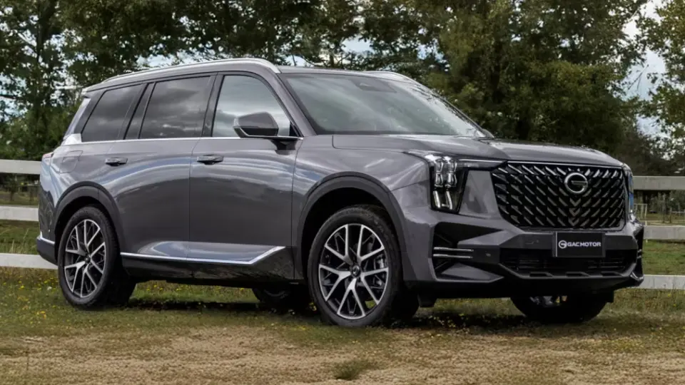 بررسي جي اي سي GS8 جيران موتور (GAC GS8)