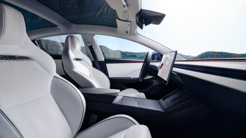 تسلا مدل 3 پرفورمنس