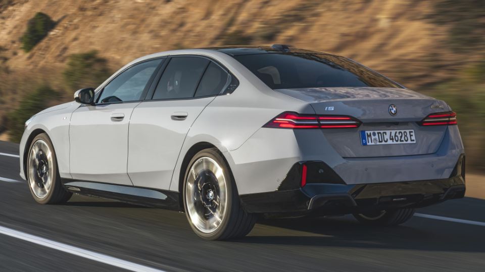 ب‌ام‌و i5 مدل 2024