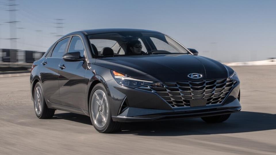 رتبه برتر هیوندای النترا در موسسه ایمنی IIHS