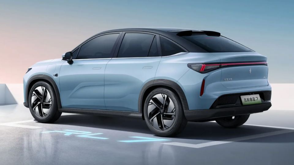 لیوان 7 جیلی لیفان