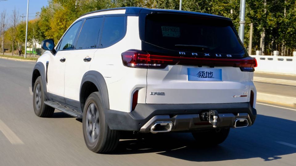 مکسوس تریتوری شاسی‌بلند آفرود دیزلی