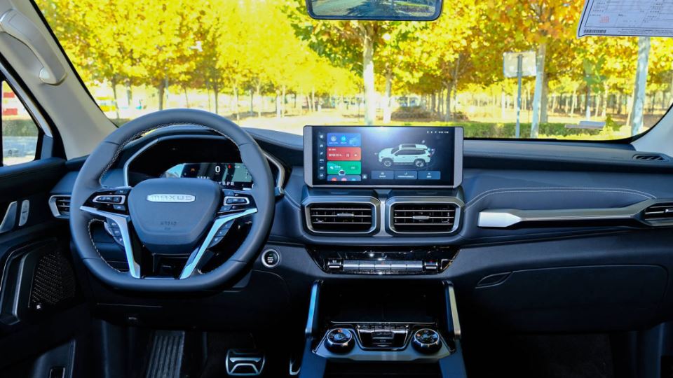 مکسوس تریتوری شاسی‌بلند آفرود دیزلی