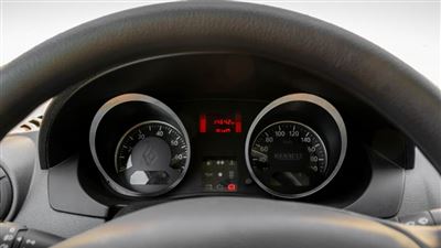 سرعت سنج و کیلومترشمار رنو تندر 90