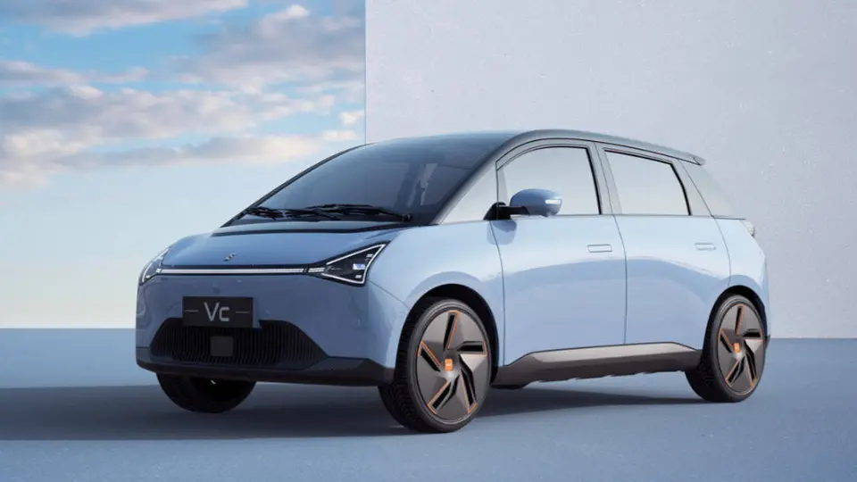 هاچبک چيني برقي ايزي Vc