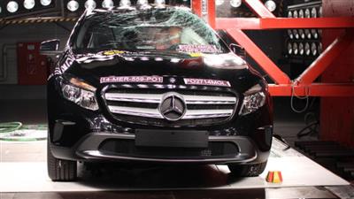 تست تصادف مرسدس‌بنز GLA