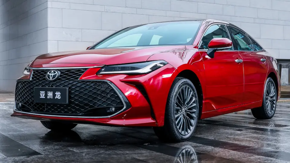 بررسي تويوتا آوالون هيبريد ماهان صنعت پارس