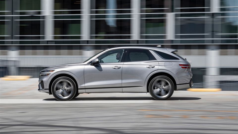 مشخصات فنی جنسیس GV70