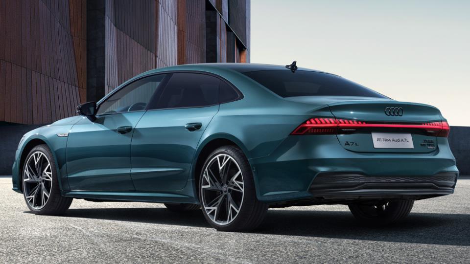 آئودی A7L مدل 2022 مخصوص بازار چین