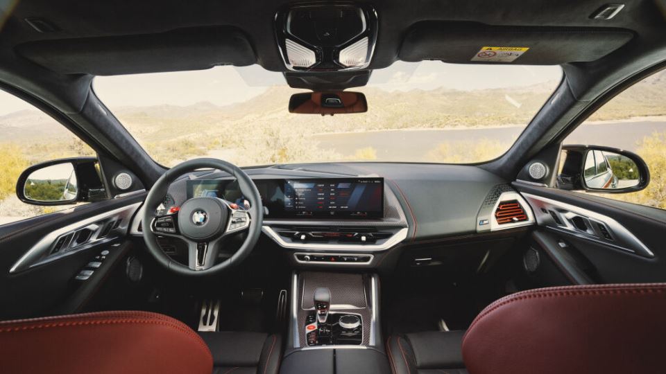 ب‌ام‌و XM نسخه لیبل رد