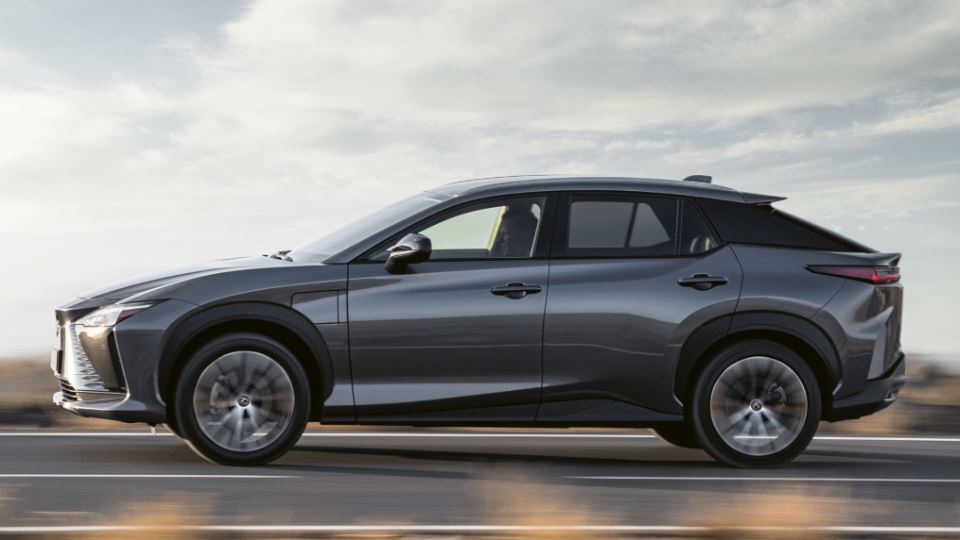 لکسوس RZ 450e نسخه بازار اروپا