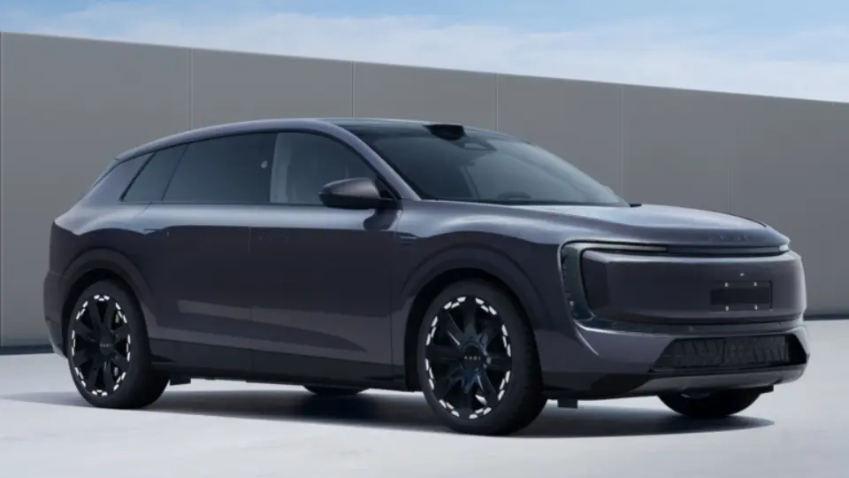 معرفي آئودي E7X