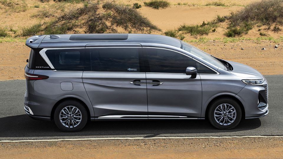 ون لوکس چینی FAW بستیون M9