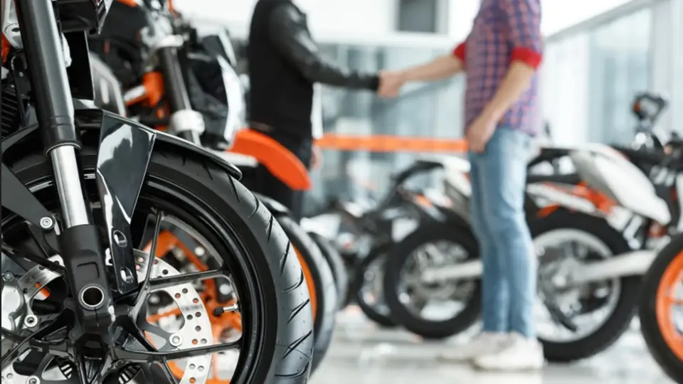 موتورسيکلتها شناسنامه دار ميشوند