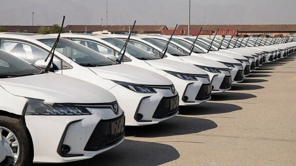 آيا خودروهاي وارداتي سال آينده گران تر مي شوند؟