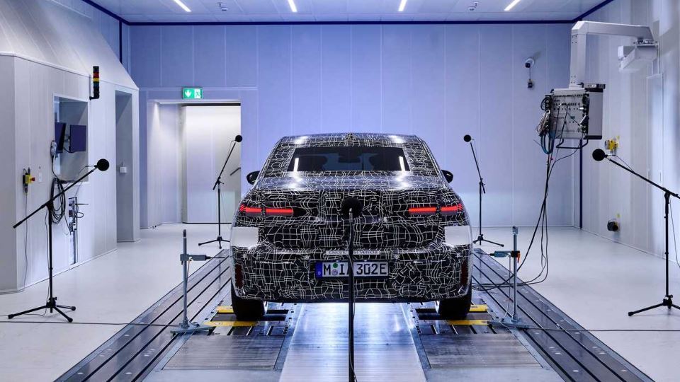 ب ام و i7 در حال تست