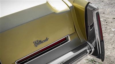 کادیلاک الدورادو 1976