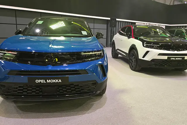 بررسی اپل موکا 2025 پرشیا خودرو